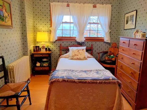 115 Davis St, Lee, MA 01238 photo 7