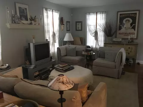 40 Saint James Ave, Lee, MA 01238 photo 8
