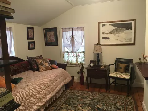 40 Saint James Ave, Lee, MA 01238 photo 18
