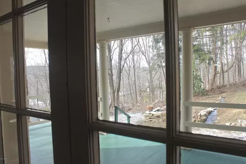 85 Maple St, Lee, MA 01238 photo 11