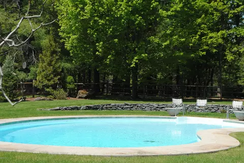 215 Spring St, Lee, MA 01238 photo 44