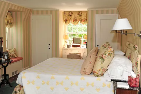 215 Spring St, Lee, MA 01238 photo 21