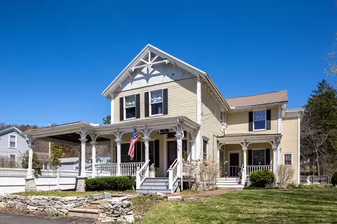 54 High St, Lee, MA 01238 photo 1