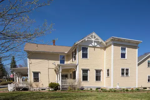 54 High St, Lee, MA 01238 photo 25
