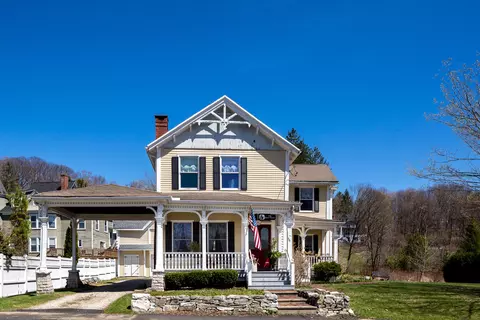 54 High St, Lee, MA 01238 photo 24