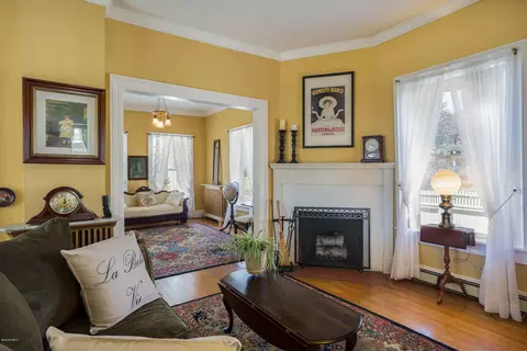 54 High St, Lee, MA 01238 photo 5