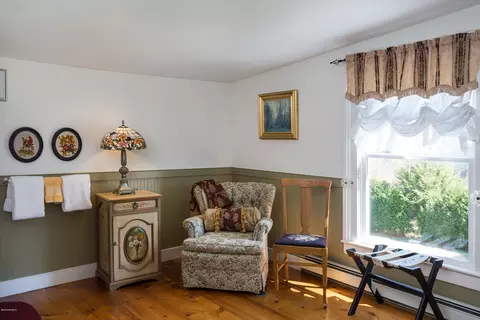 54 High St, Lee, MA 01238 photo 22