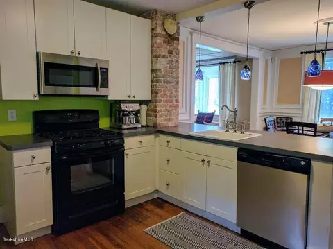 545 Chapel St, Lee, MA 01238 photo 2