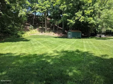 545 Chapel St, Lee, MA 01238 photo 20