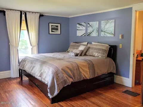 545 Chapel St, Lee, MA 01238 photo 12