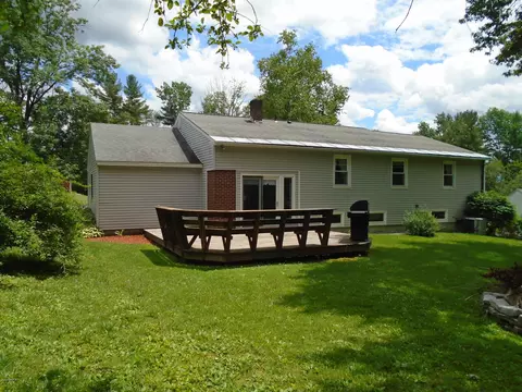 60 Parkview Ter, Lee, MA 01238 photo 2