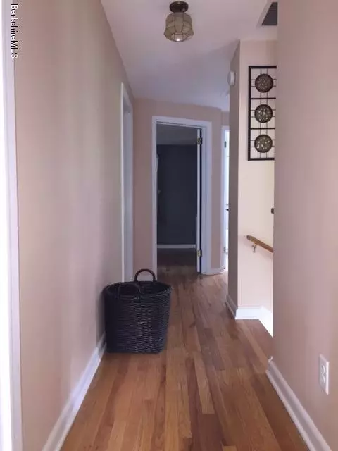 60 Parkview Ter, Lee, MA 01238 photo 22