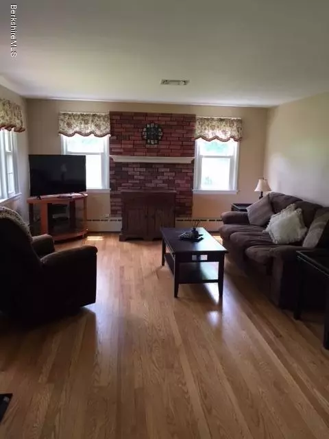 60 Parkview Ter, Lee, MA 01238 photo 20