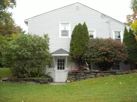60 Parkview Ter, Lee, MA 01238 photo 8