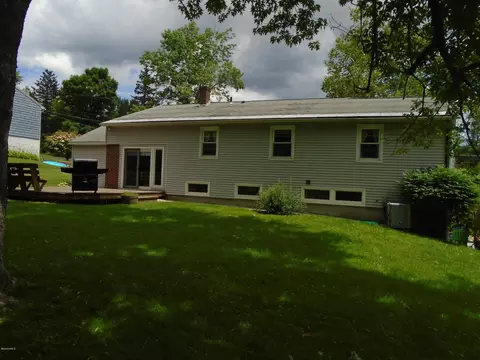 60 Parkview Ter, Lee, MA 01238 photo 5
