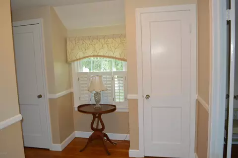 97 Bridle Path Rd, Springfield, MA 01118 photo 22