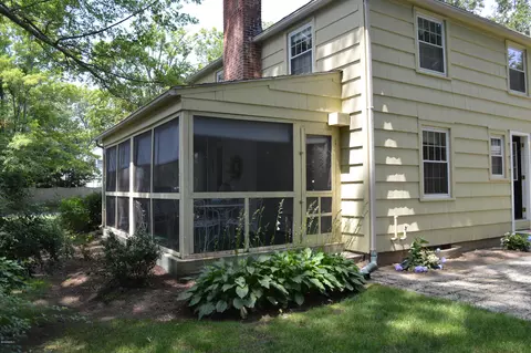 97 Bridle Path Rd, Springfield, MA 01118 photo 11