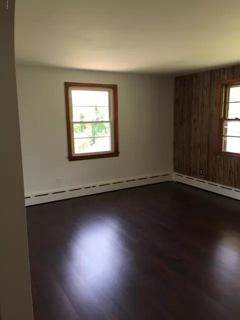 85 Birch St, Lee, MA 01238 photo 7