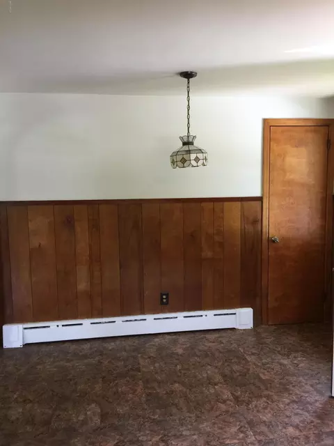 85 Birch St, Lee, MA 01238 photo 5