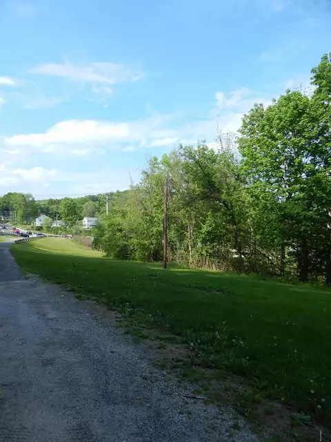 5 Summer St, Lee, MA 01238 photo 2