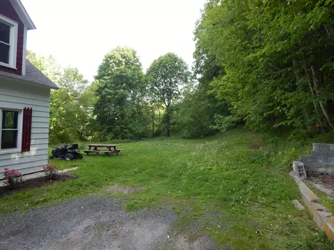 5 Summer St, Lee, MA 01238 photo 3