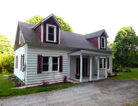 5 Summer St, Lee, MA 01238 photo 1
