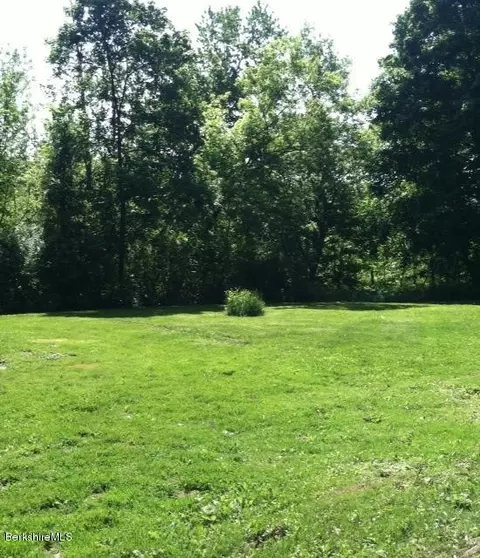 5 Summer St, Lee, MA 01238 photo 7