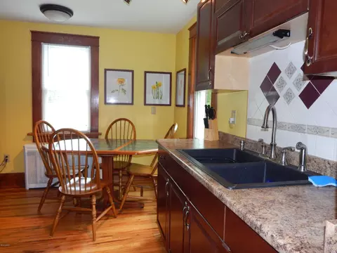 5 Summer St, Lee, MA 01238 photo 12