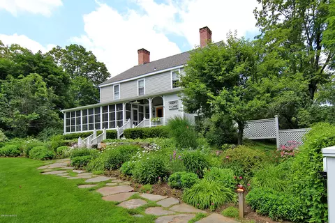 600 Greylock St, Lee, MA 01238 photo 24