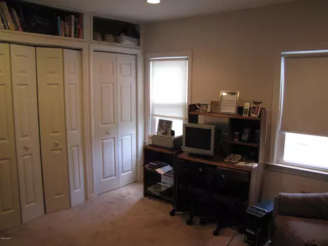 496 Walker St, Lenox, MA 01240 photo 9