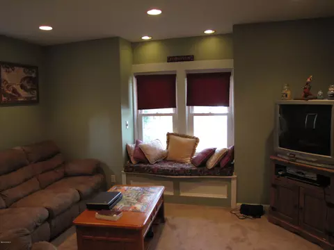 496 Walker St, Lenox, MA 01240 photo 11