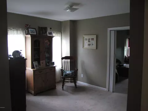 496 Walker St, Lenox, MA 01240 photo 10
