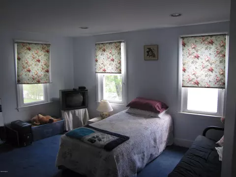 496 Walker St, Lenox, MA 01240 photo 12