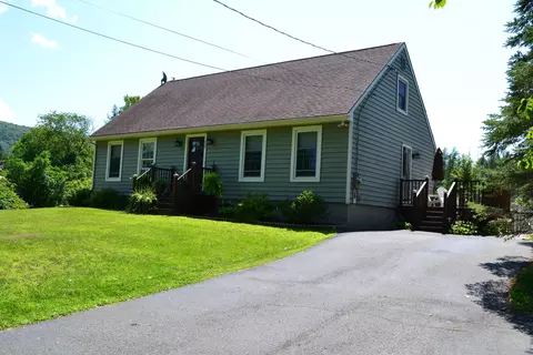 230 E Center St, Lee, MA 01238 photo 14