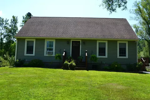 230 E Center St, Lee, MA 01238 photo 1