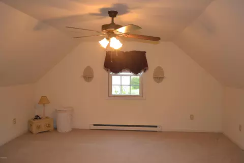 230 E Center St, Lee, MA 01238 photo 9