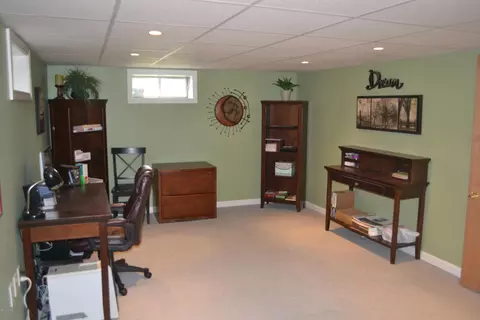 230 E Center St, Lee, MA 01238 photo 13