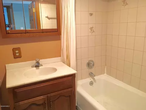 480 Walker St, Lenox, MA 01240 photo 21