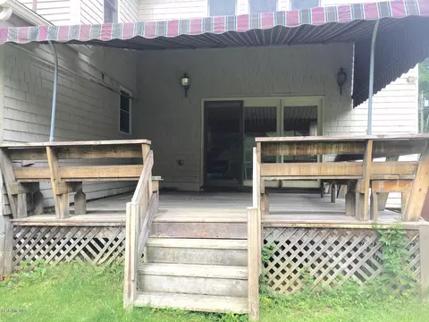 480 Walker St, Lenox, MA 01240 photo 3