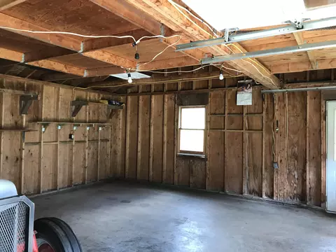 778 Greylock St, Lee, MA 01238 photo 2