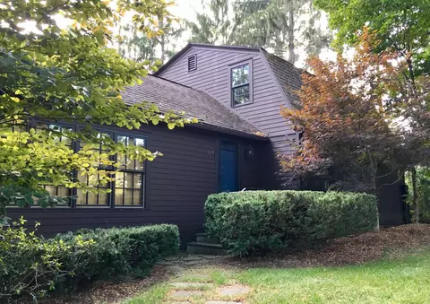 84 E Main St, Stockbridge, MA 01262 photo 2