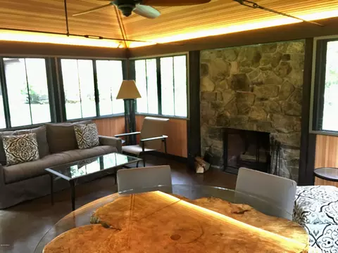 84 E Main St, Stockbridge, MA 01262 photo 25