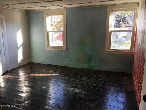 175 High St, Lee, MA 01238 photo 15