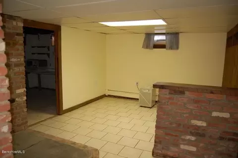 170 Fairview St, Lee, MA 01238 photo 16