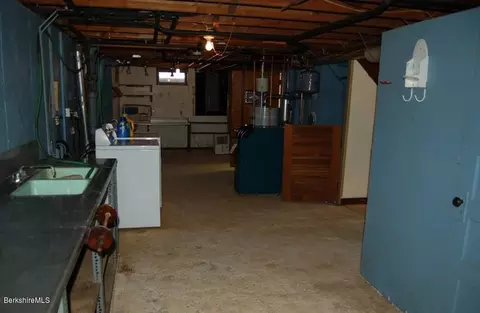170 Fairview St, Lee, MA 01238 photo 19