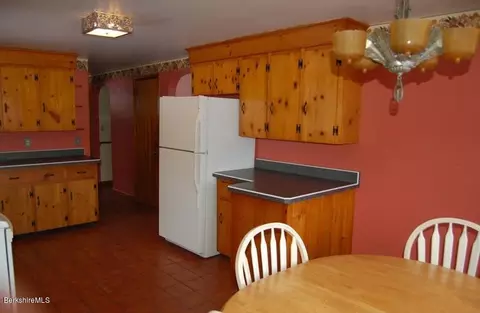 170 Fairview St, Lee, MA 01238 photo 3