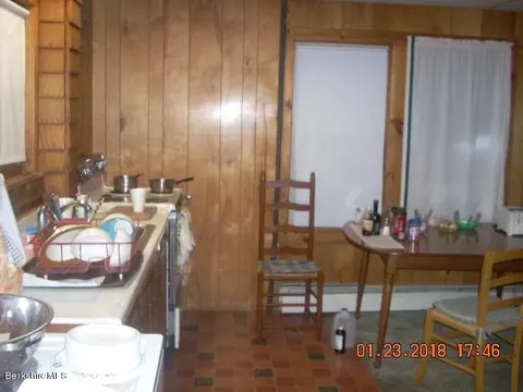104 Orchard St, Lee, MA 01238 photo 2