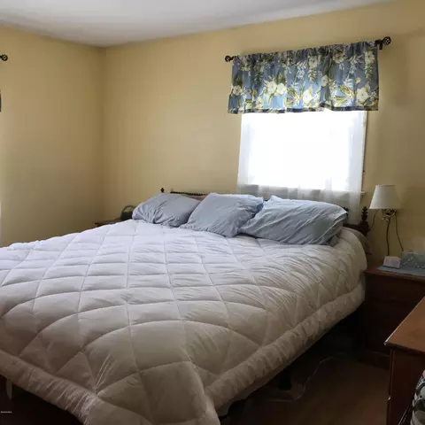 25 Pine Ridge Dr, Lee, MA 01238 photo 12