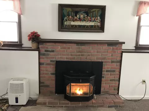 25 Pine Ridge Dr, Lee, MA 01238 photo 15