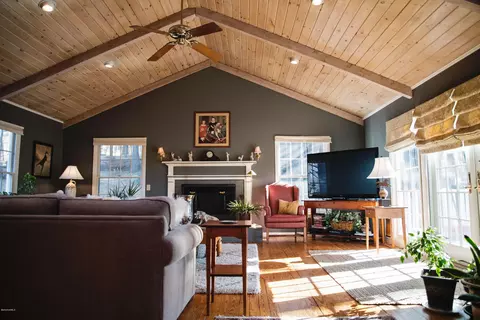 420 Greylock St, Lee, MA 01238 photo 11